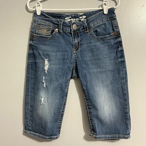 Seven 7 woman’s long denim jean shorts size 8
